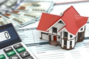 Банки для открытия ипотеки требуют не менее 15% первого взноса от стоимости приобретаемого жилья.