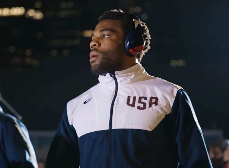 Фото: instagram.com/ alliseeisgold