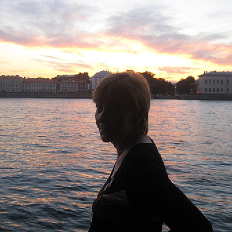    Ведущий программы  Светлана Большакова Россия