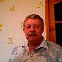 Здравствуйте, читатели. Меня зовут Симонов Юрий Николаевич, мне 50 лет. Я не хочу долго рассказывать о своей истории болезни, т.к. признаться честно, я никогда не обращал внимание на свое здоровье. Само пройдет. Всякие простуды и высокие температуры я лечил прогреванием, полосканием и т.д. Сейчас, я понимаю, что самолечение никогда ни к чему хорошему не приведет. Как и произошло со мной. 
