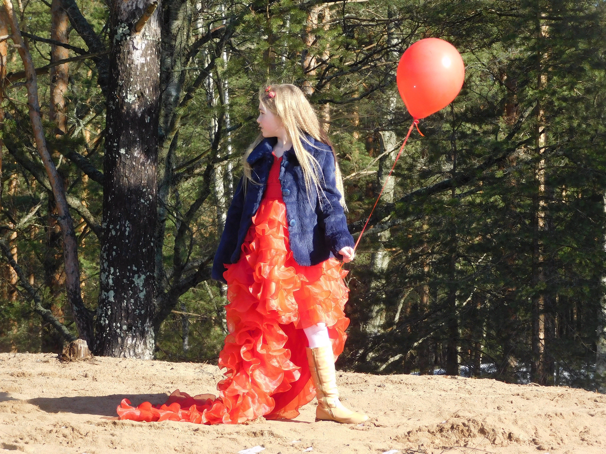 Кира Гагарина на съемках клипа "Апрель"