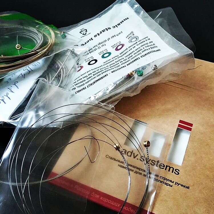 Современные стальные струны в процессе тестирования;