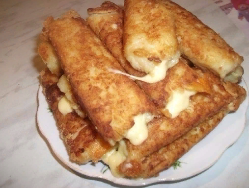 Картофельные трубочки с сырной начинкой