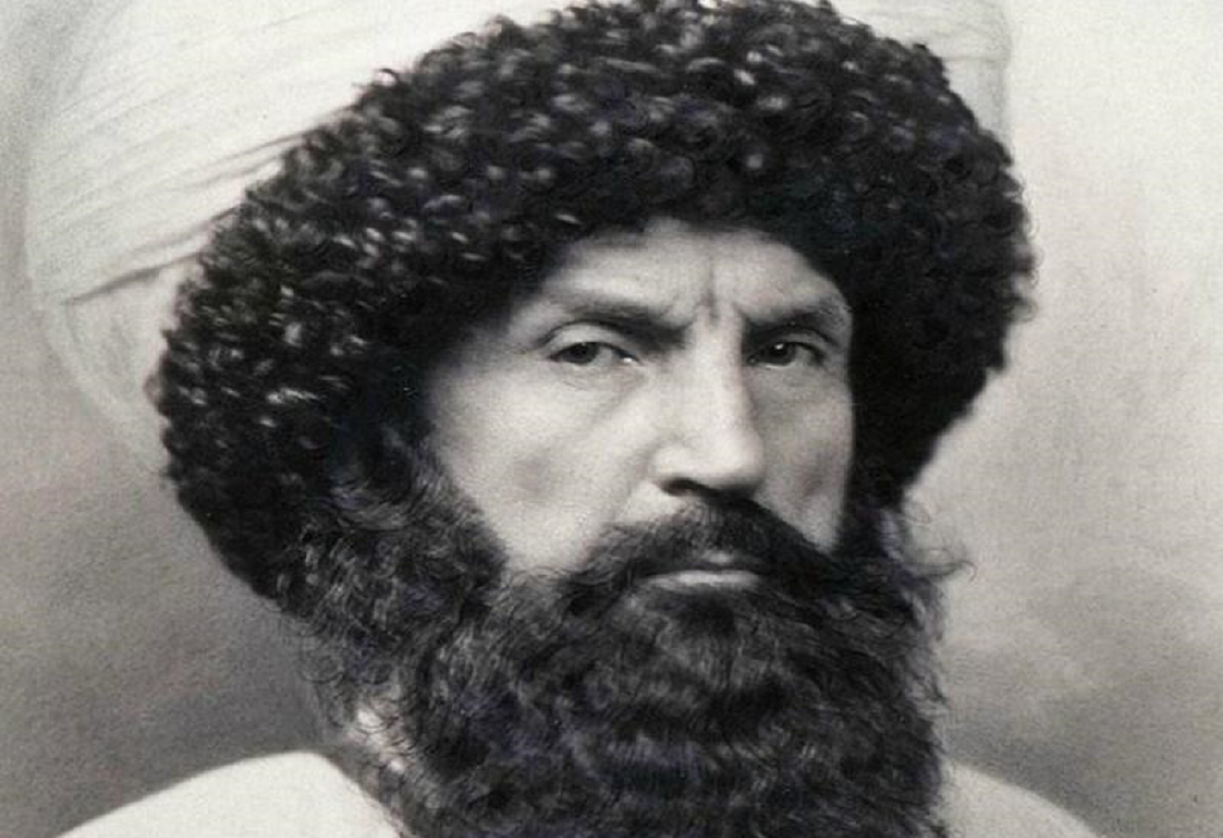 Шамиль  - Имам Дагестана и Чечни.