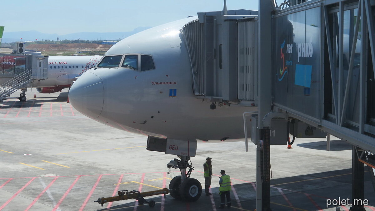 Схема салона Boeing 777-300ER Emirates. Лучшие места