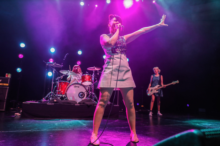 Bikini Kill яркие представительницы движиения Riot Grrrl 