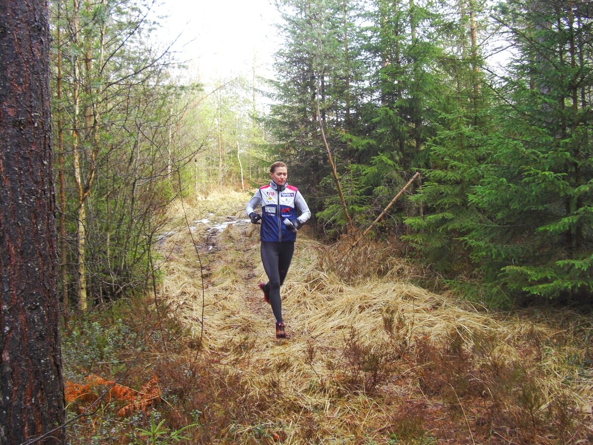 Тренировочная нагрузка не идентичная тренировочному объему! (Ingunn Fristad, Норвегия, бежит кроссовую дистанцию)