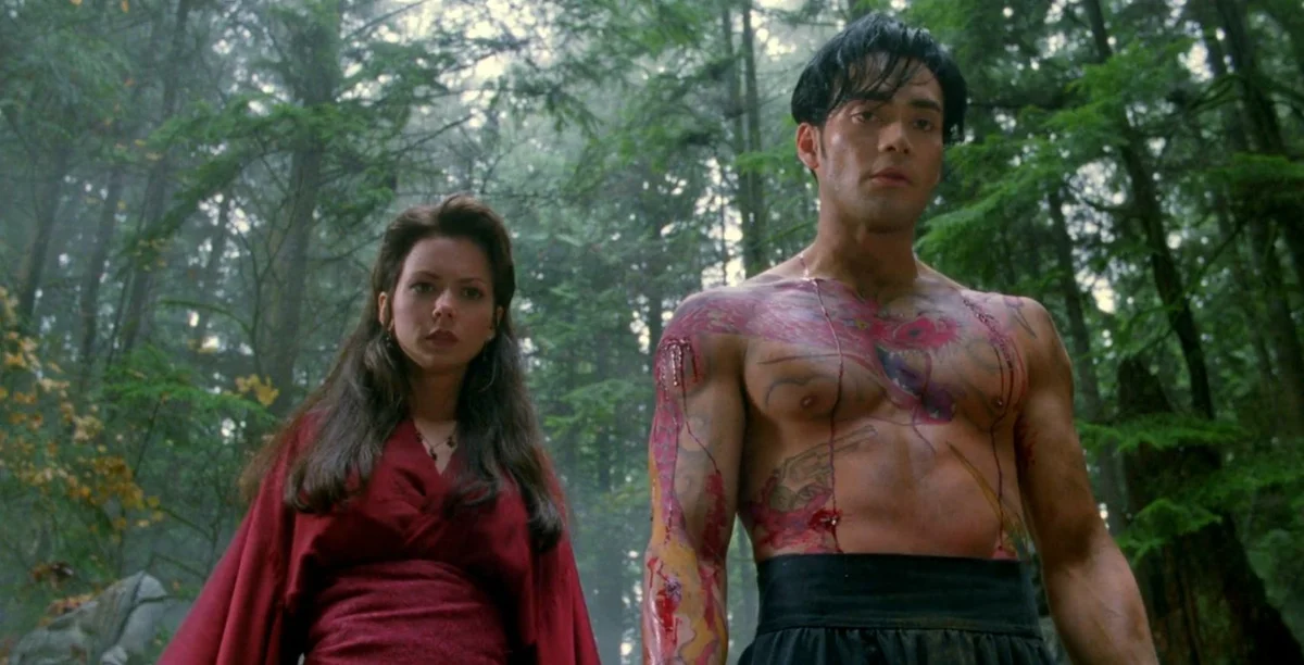 Джули Кондра и Марк Дакаскос на кадре в фильме "Плачущий убийца"