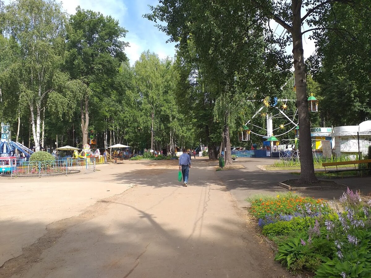В Дендропарке в парке Космонавтов в Ижевске изменился график работы Сейчас он от
