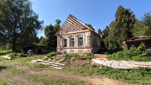 Крыше дома прадеда быть! Сделали обрешётку и постелили пароизоляцию