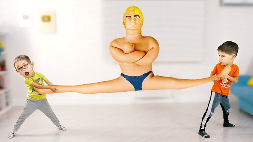 ЭКСПЕРИМЕНТЫ с большими игрушками STRETCH ARMSTRONG,  Vac-Man и Соником / #ErikShow