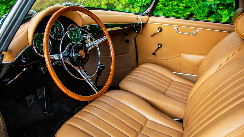 Porsche 356B. Фото: Barrett-Jackson