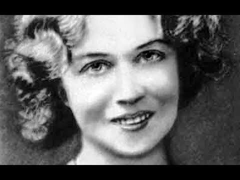 А губки бантиком, а глазки два огня...