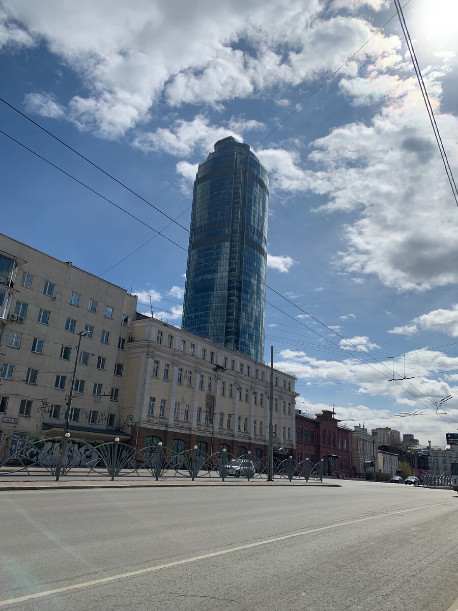 Вооон он, уже совсем близко!!