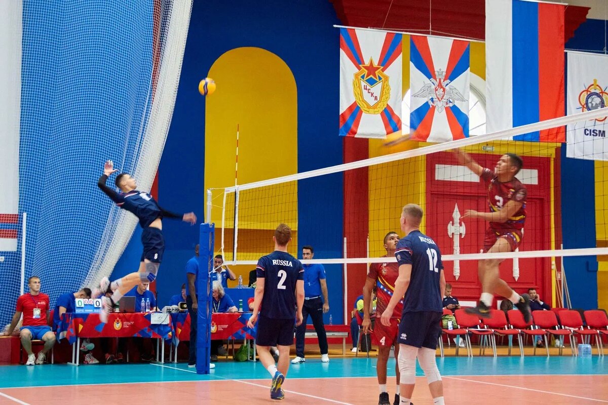 Российская мужская сборная в финале проиграла команде Ирана, уступив всего два очка