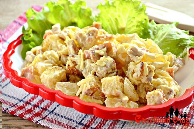 Салат с курицей и ананасами — лучшие простые и вкусные рецепты. | Семейный очаг | Дзен