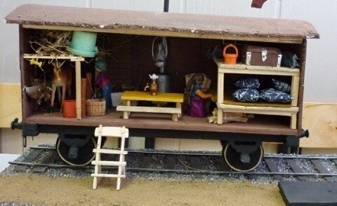 Вагон с семьей переселенцев