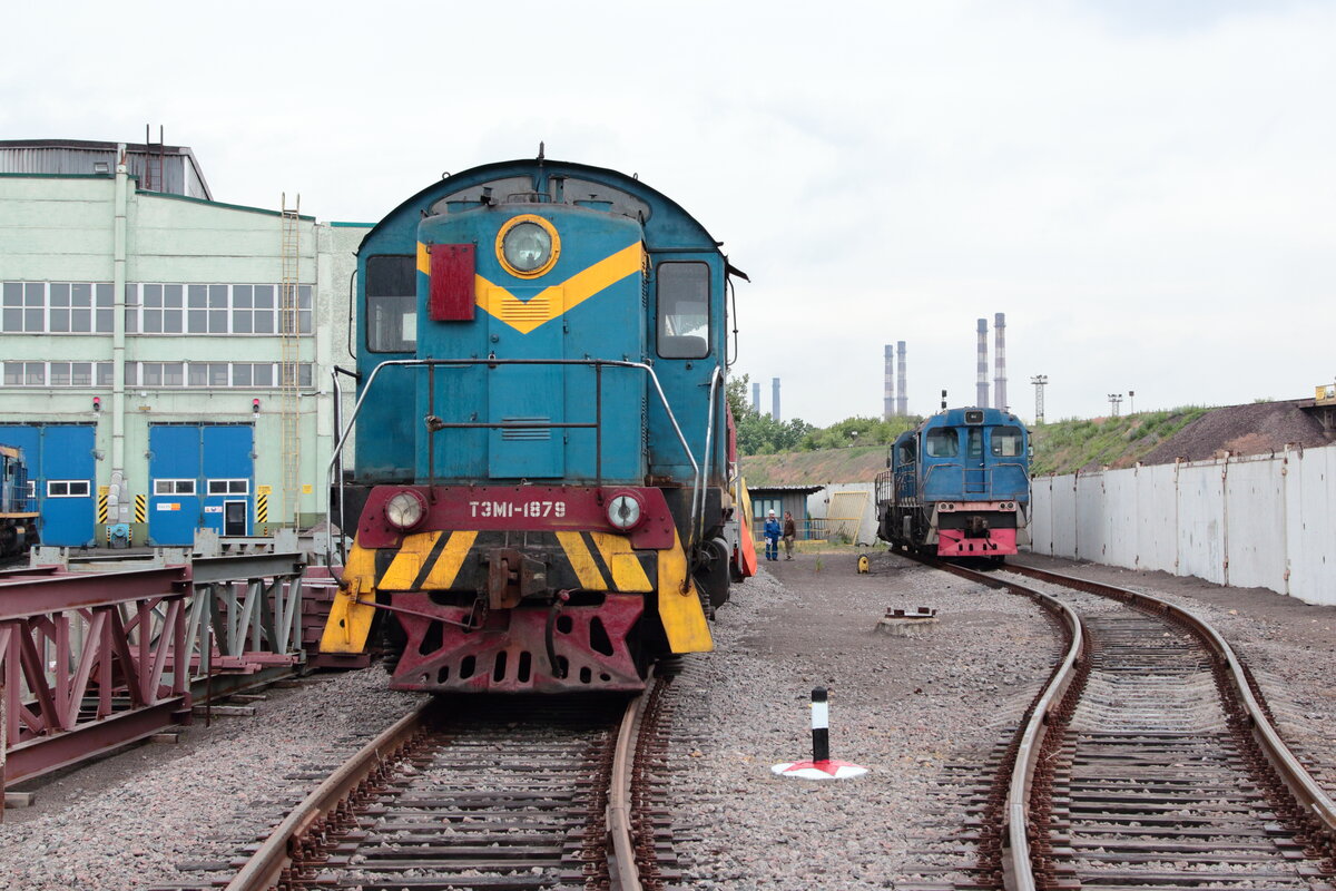 Тэм1. Тэм1 тепловоз тепловозы. Тэм1 Янов. УЖДТ НЛМК Липецк. Локомотивное депо НЛМК Липецк.