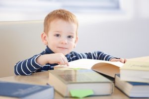 МЕДВЕЖЬЯ УСЛУГА № 1: ВЫПОЛНЯТЬ ЗА РЕБЕНКА ДОМАШНЕЕ ЗАДАНИЕ 