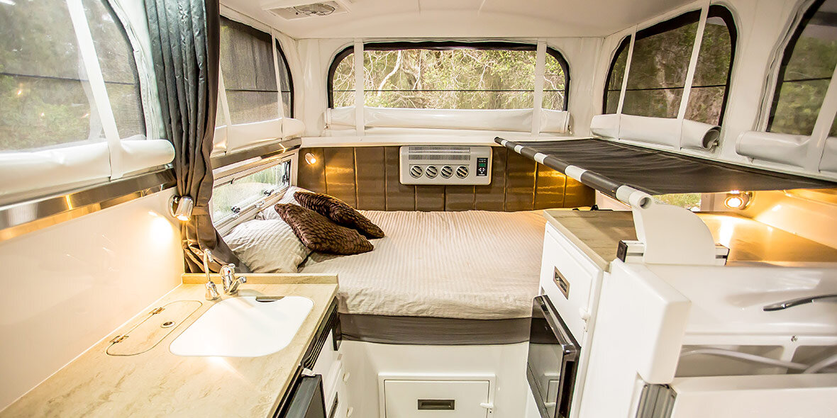 Mercedes Benz Unimog Camper