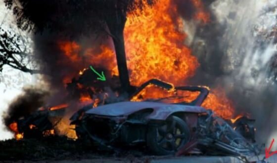 На фото аварии Пола Уокера рассмотрели мужчину-пиротехника
Зрители должны были обеспечить рекордные сборы, придя в кино, чтобы почтить память любимого актера. На фотографиях, изображающих горящий «Порше», въедливые фанаты увидели фигуру пиротехника в огнезащитном костюме.