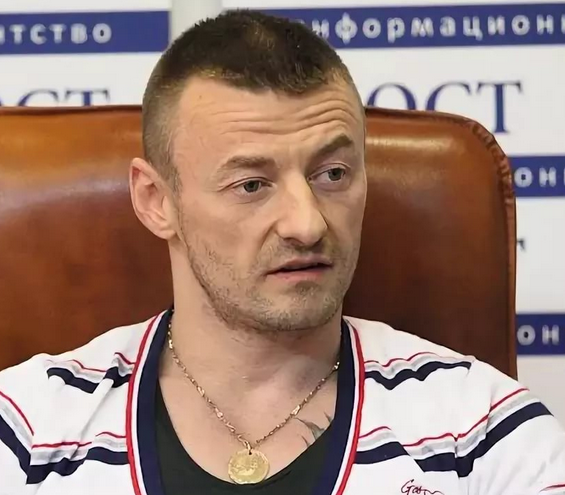 Илья Страхов, бывший муж Денисовой