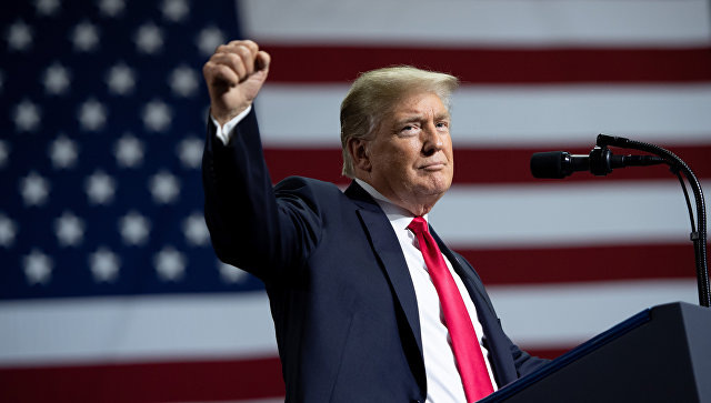  «Я говорю, что это очень страшное время для молодых людей в Америке, когда вы можете быть виновны в чем-то, что вы не можете быть виновны», - сказал Трамп. «Это очень трудное время. То, что здесь происходит, имеет гораздо большее значение, чем даже назначение Верховного суда. 