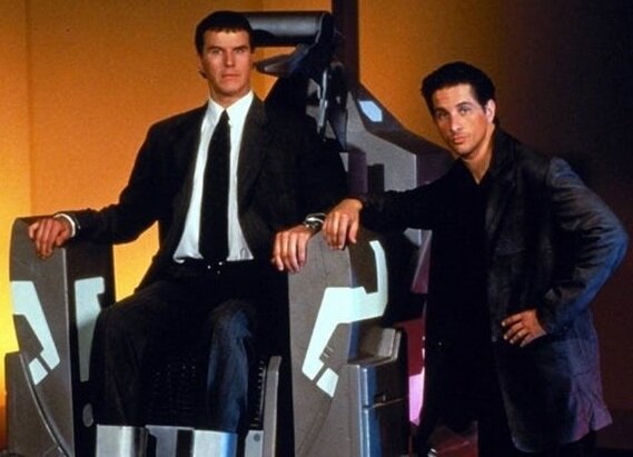 Детективы Дэвид Хьюм и Ян Фарв