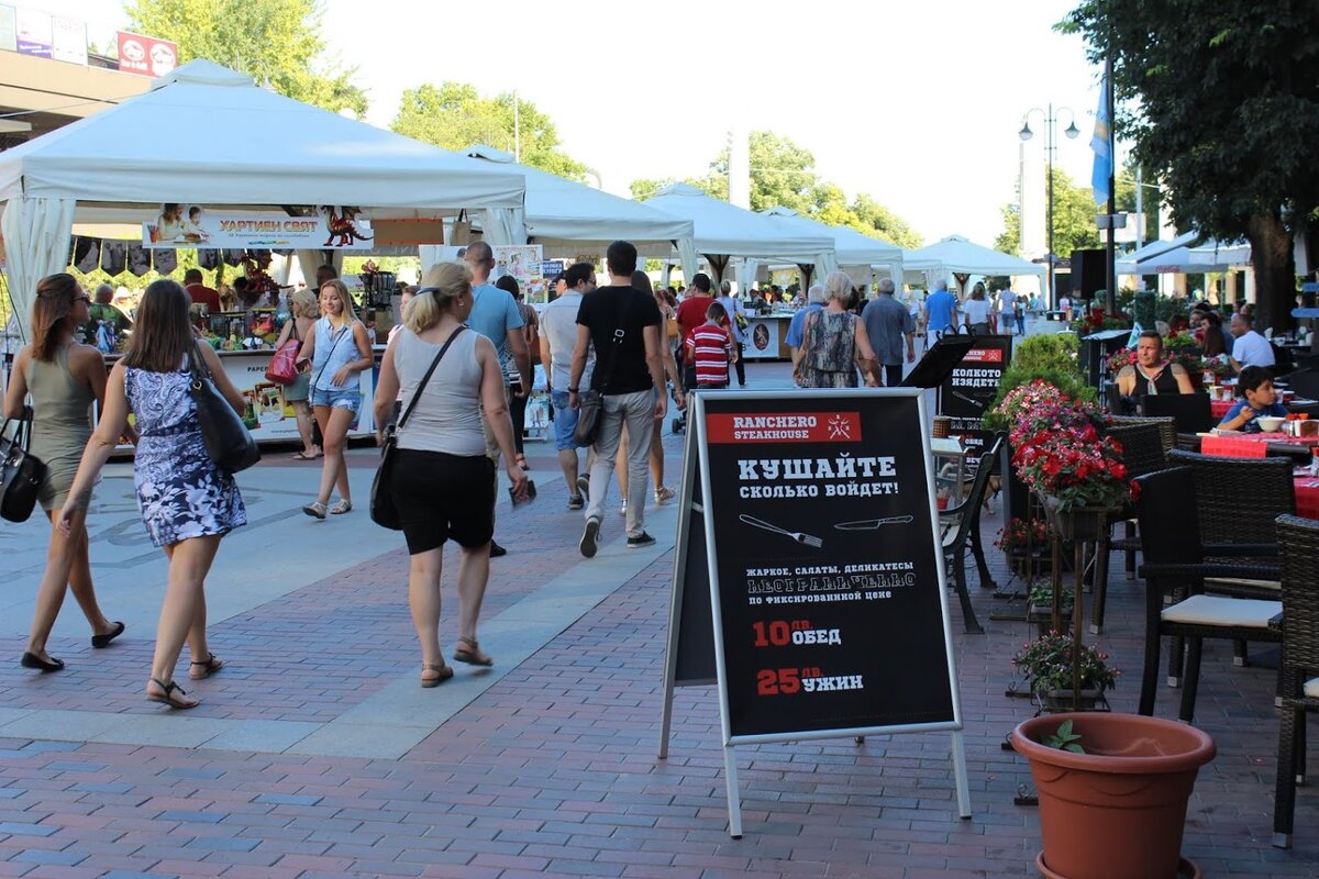 Реклама ресторана в Варне - на русском языке