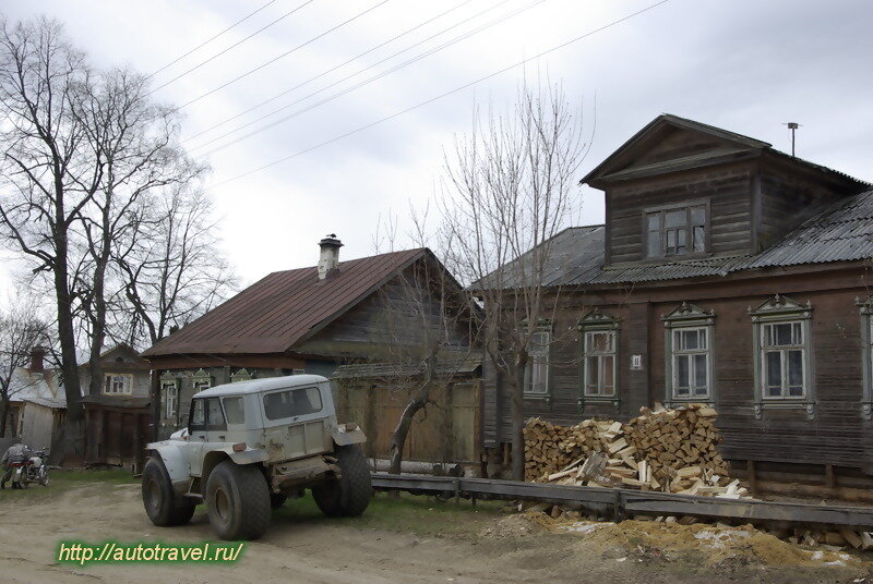 Транспорт местных жителей.