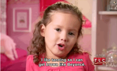 "Мне нравится загорать, потому что так я могу стать смуглой как Бейонсе"