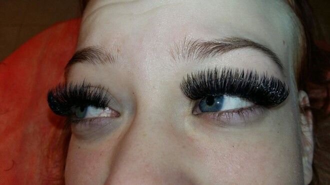 Зубная щетка вместо ресниц))