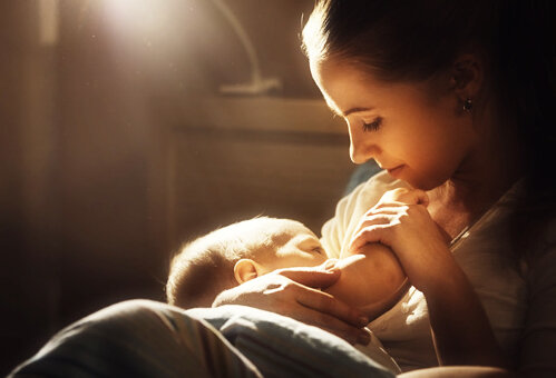 Решила прерывать грудное вскармливание, так как была снова беременна