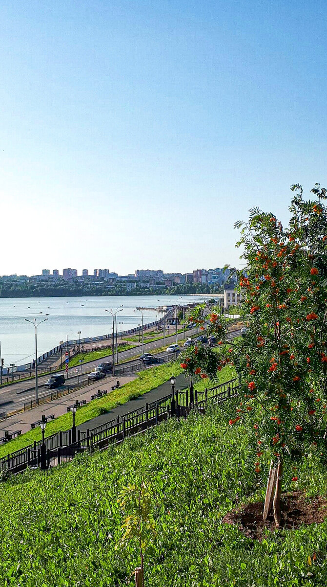 Набережная Ижевского пруда 