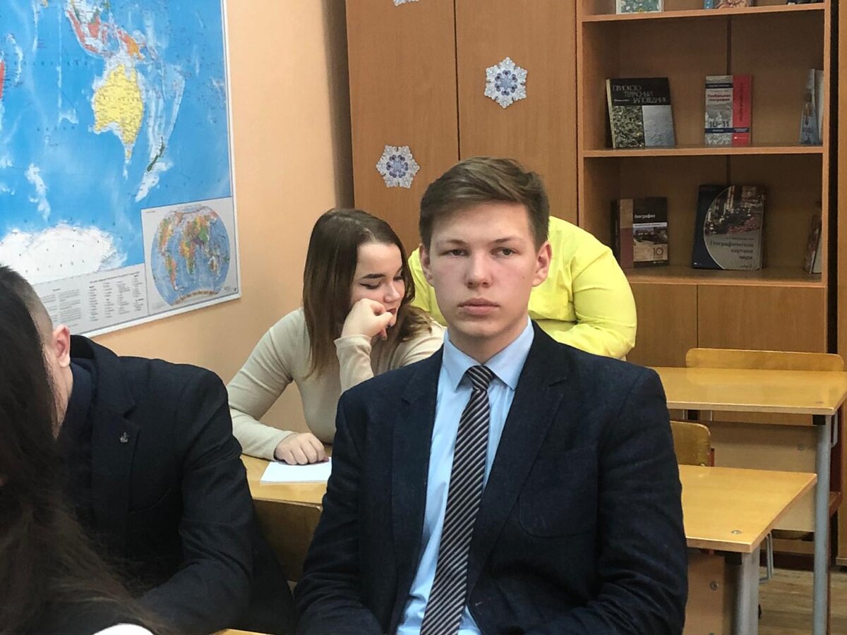 Для подбора кандидатов в высшие военные заведения войск национальной гвардии Российской Федерации и на службу в подразделения ведомства сотрудники и военнослужащие Тверского Управления Росгвардии на постоянной основе посещают местные школы и колледжи, где проводят профориентационные беседы с учащимися 9 - 11 классов и студентами средних специальных заведений. 
