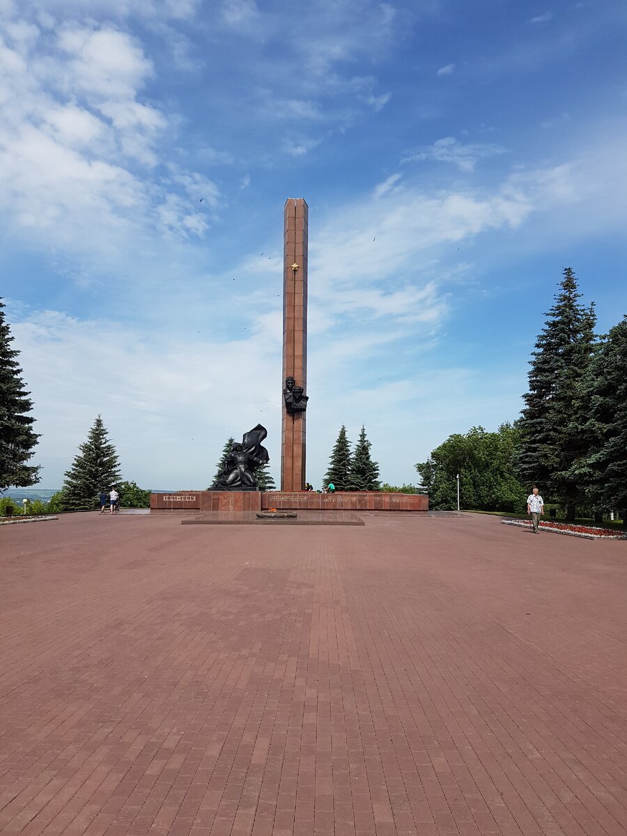 Вечный огонь 54.823142, 56.055511 (еще фото→→→)