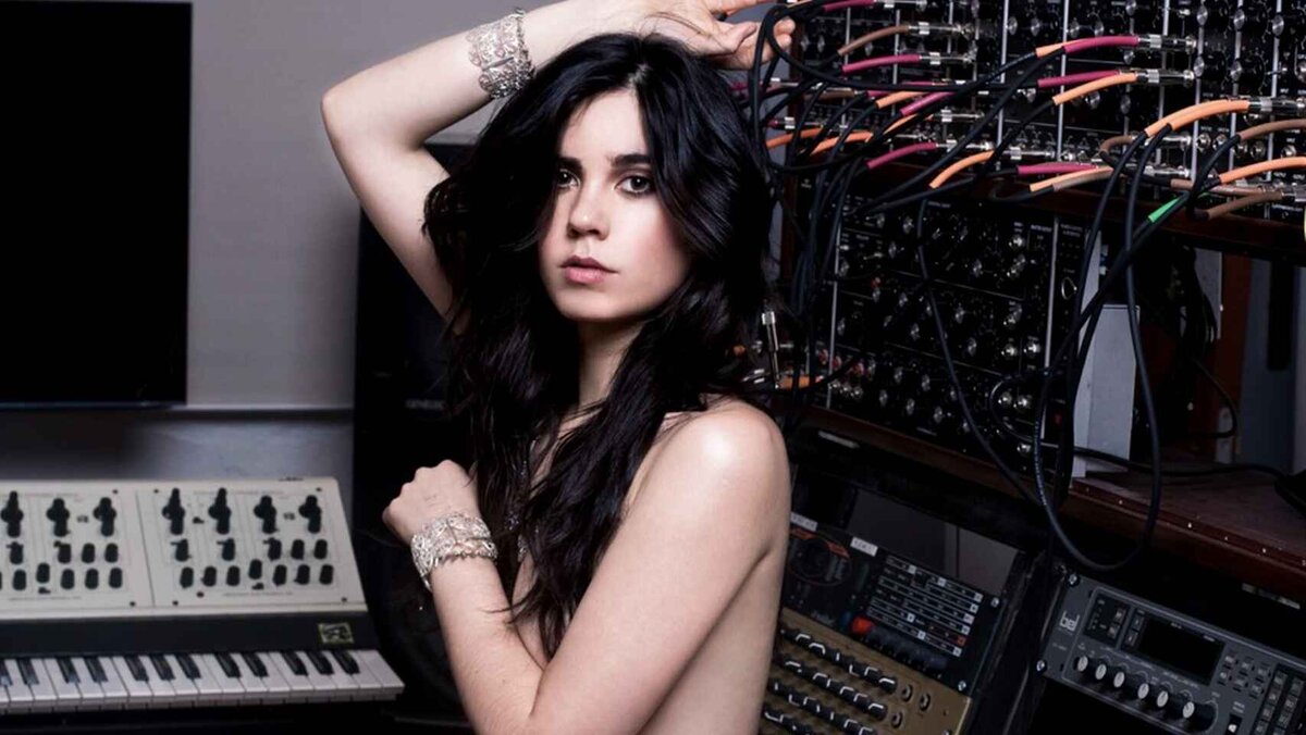 Javiera Mena в электронном чиллауте