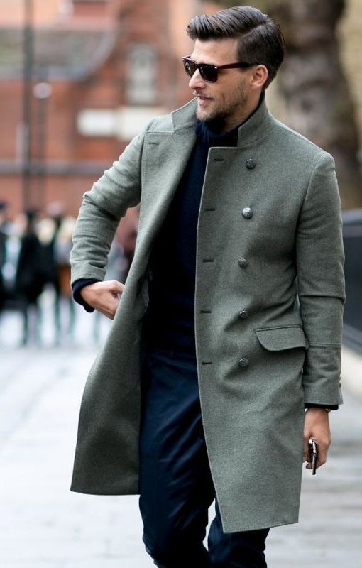 Нет притягательнее мужчины, чем тот, что носит пальто! Фото из открытых источников