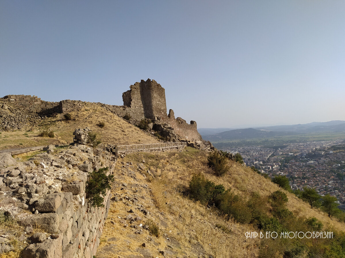 Престол сатаны в пергаме фото