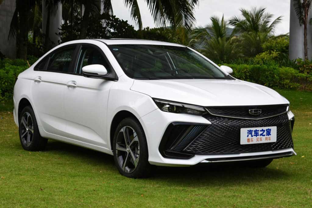 Geely Emgrand 2022 седан