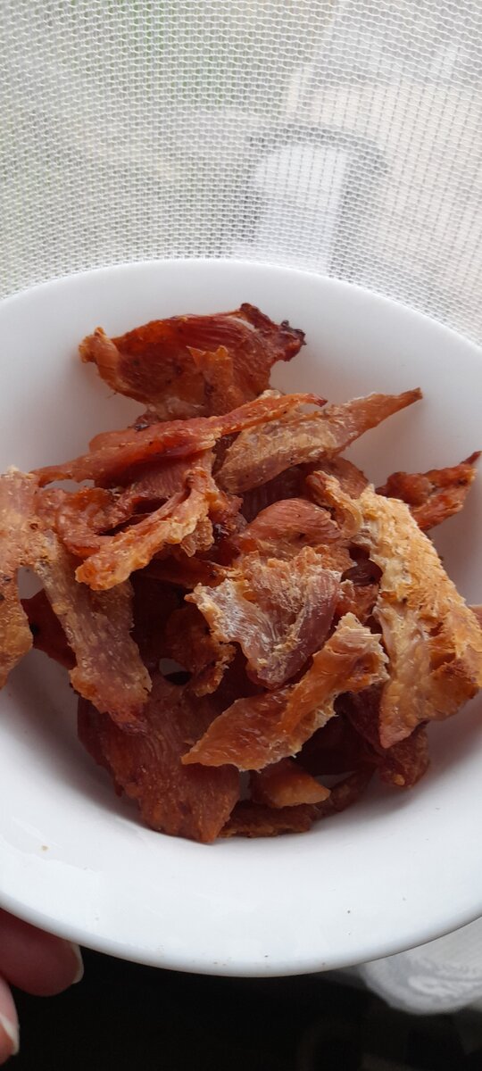 Получилась такая тарелка. Съела за день. Хотя раньше хватало на минимум на 2 дня.