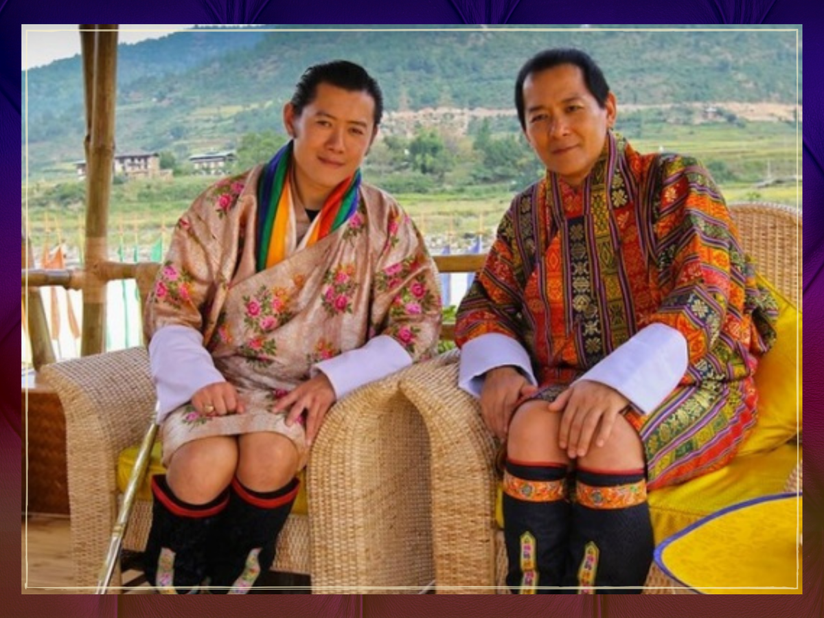 Джигме Сингье Вангчук. Король бутана Джигме Кхесар Намгьял. Бутана Джигме Сингье Вангчук. Джигме Сингье Вангчук с жёнами.