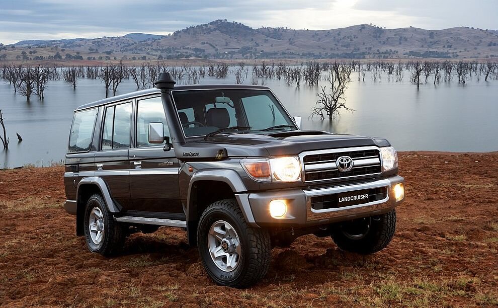 Toyota land cruiser 70