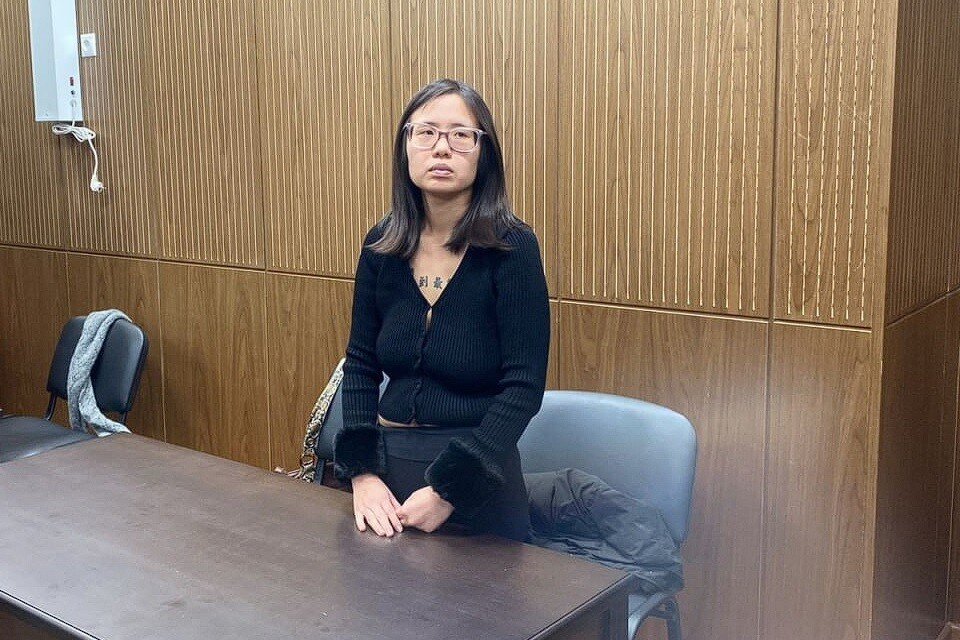     Арестованная за выгул теленка американка находится в спецприемнике в Сахарово Фото: пресс-служба Тверского районного суда города Москвы