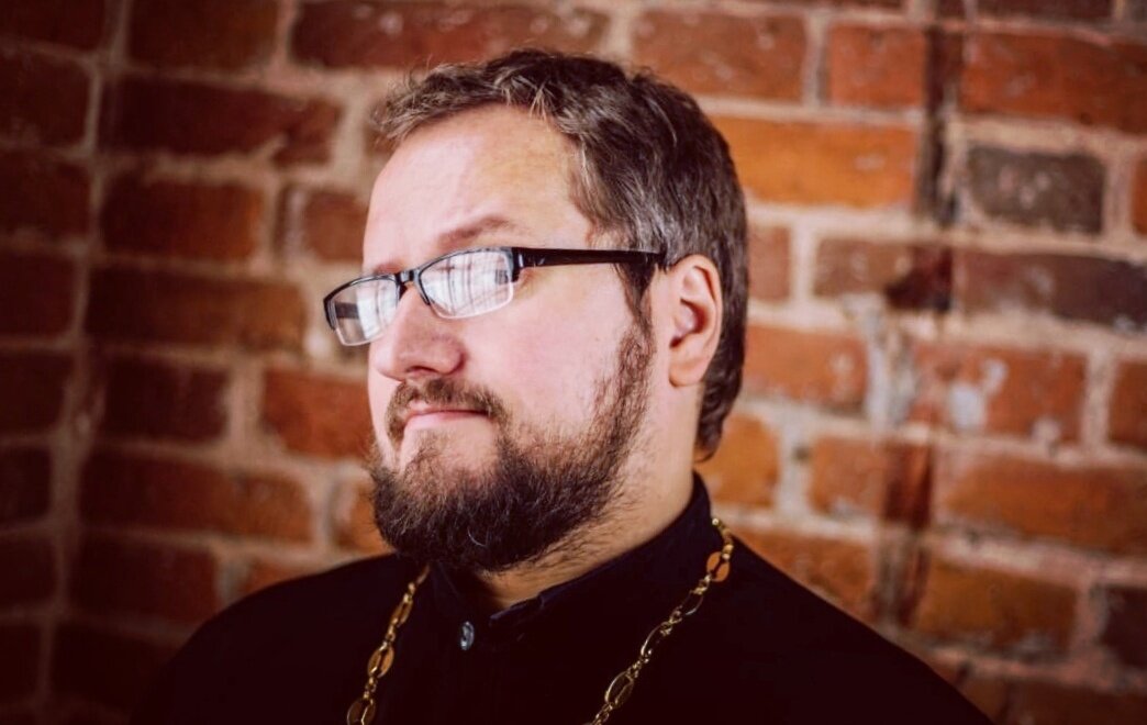 Владислав Береговой — иерей, клирик храма в честь святителя Николая Мирликийского (г. Мосальск), блогер, просветитель.