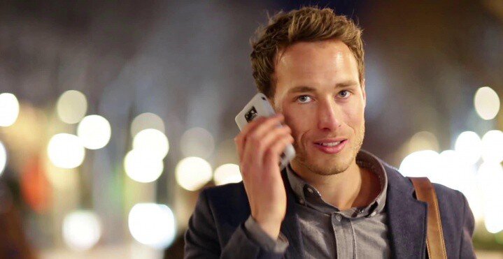 Разговор по мобильному