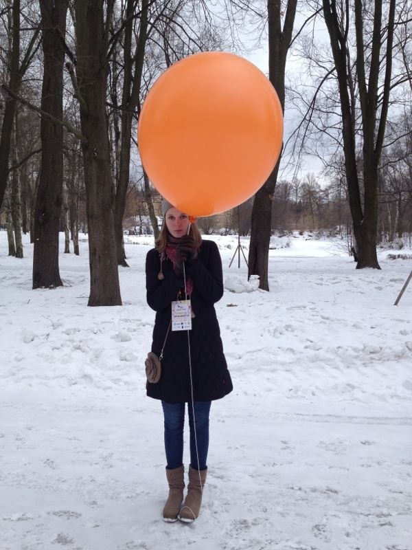 Самые безумные вещи, которые я делала в агентстве: обматывала 100 гербер проволокой, клеила магниты в подсобке испанского ресторана, предлагала брендированные презервативы одной крупной компании и отказывалась от предложения гостя мероприятия покататься на карусели в 4 утра. А опыт работы на ивентах пригождается до сих пор