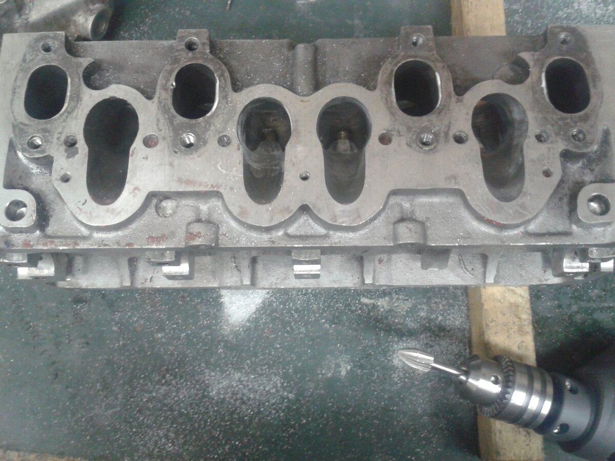 Полировка каналов ГБЦ при помощи дрели - это удел настоящих джедаев