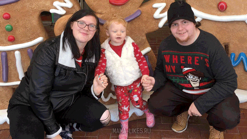 Двухлетняя дочь. Девятилетняя девочка в школе поцеловала девятилетнего мальчика. Девочка спасла маме жизнь. Девочка спасла маме жизнь. Девочка спасла маме жизнь.