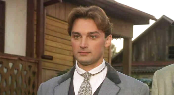 кадр из фильма «Тяжелый песок», 2008 год